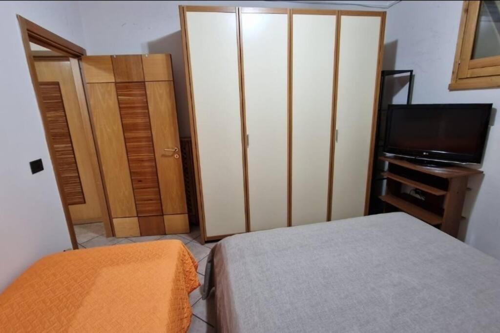 Casa Erre Apartment Lusciano Bagian luar foto